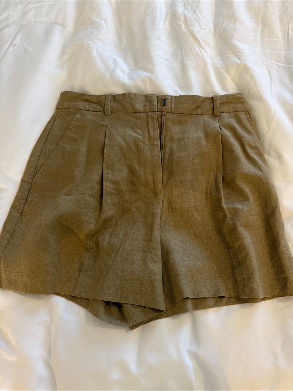 Zara Olive-Tone High Waist Pleated Women's Shorts